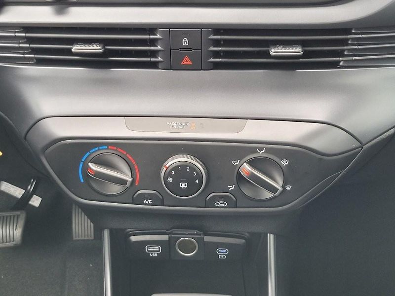 Hyundai Bayon (2026) 1.0 T-GDI DCT 66kW GO! - fotka 21 z 26