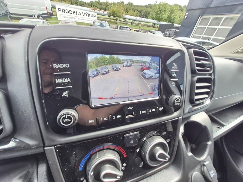 Peugeot Boxer (2026) 3000 L2H1 BlueHDi 120k S&S MAN - fotka 15 z 20