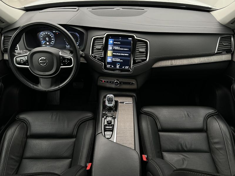 Volvo XC90 T8 AWD INSCRIPTION RECHARGE CZ - fotka 2 z 47