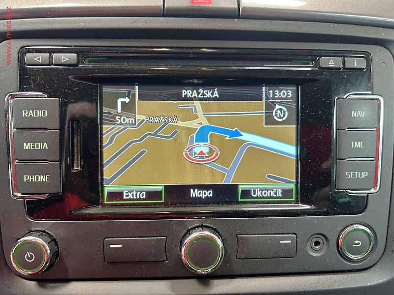 Škoda Superb (2015) 2.0TDi, DSG, AC - fotka 11 z 15