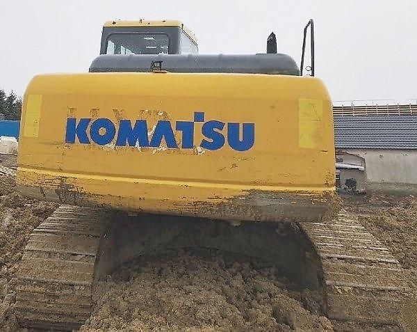 Komatsu (2005) 210 bagr 22t i svahovka - fotka 3 z 6