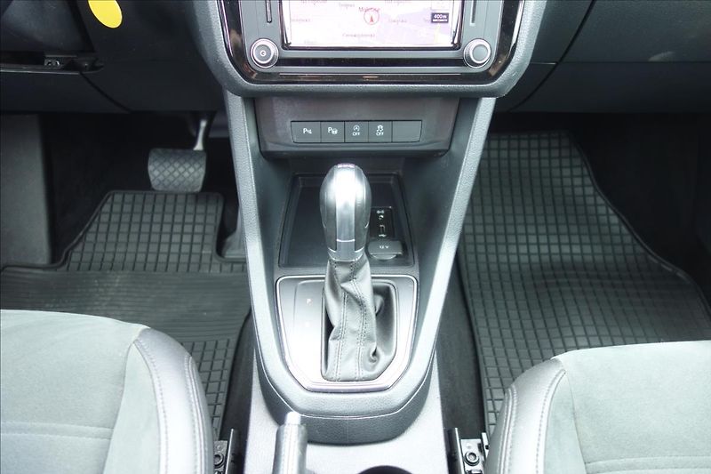Volkswagen Caddy 2,0 TDi, DSG, 4MOTION, MAXI. - fotka 23 z 36