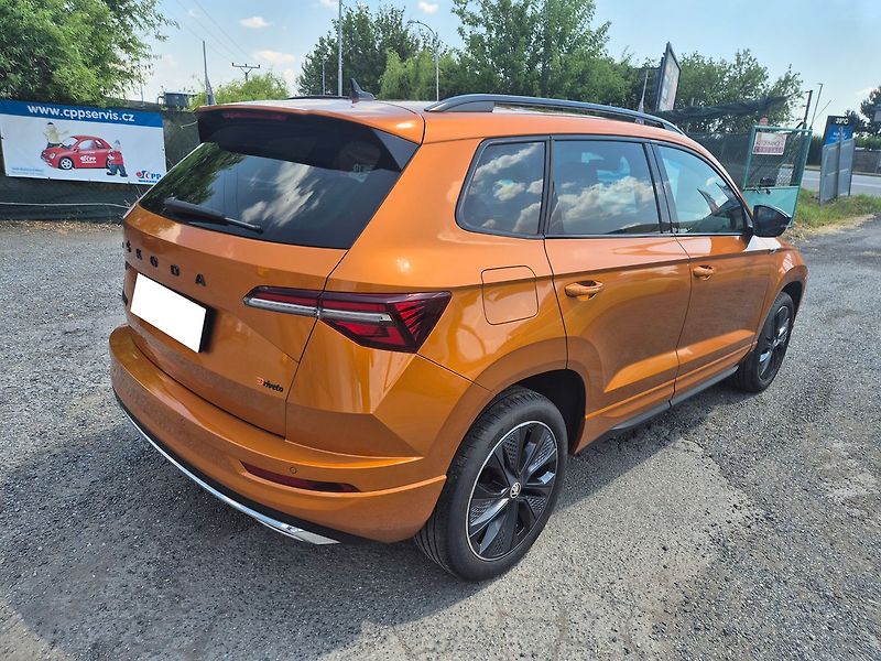 Škoda Karoq 1,5 TSI 110kW SportLine, CZ, 1 - fotka 5 z 28