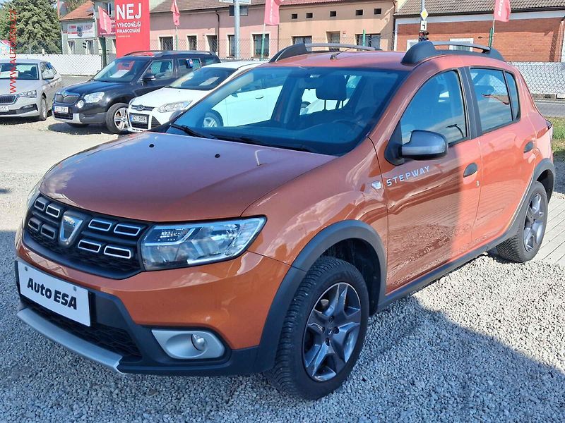 Dacia Sandero (2018) 0.9 TCe Stepway, Celebration - fotka 3 z 19
