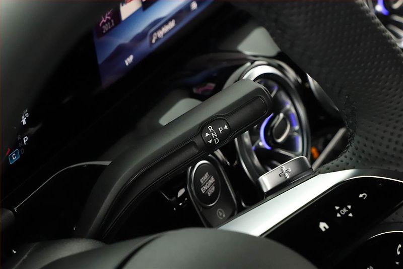 Mercedes-Benz GLA (2025) 200 d, AMG LINE, KEYLESS - fotka 11 z 19