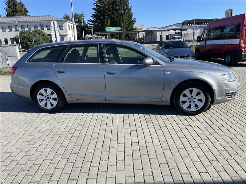 Audi A6 2,0 TDi 103kw Avant Xenon Kůže - fotka 5 z 35