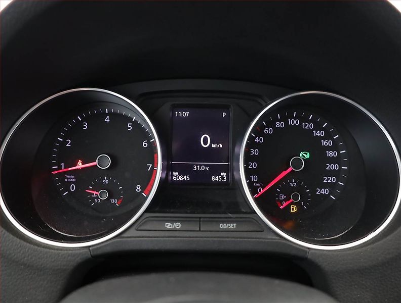 Volkswagen Polo (2016) 1.2 TSI, Automat, ČR,1.maj - fotka 10 z 18