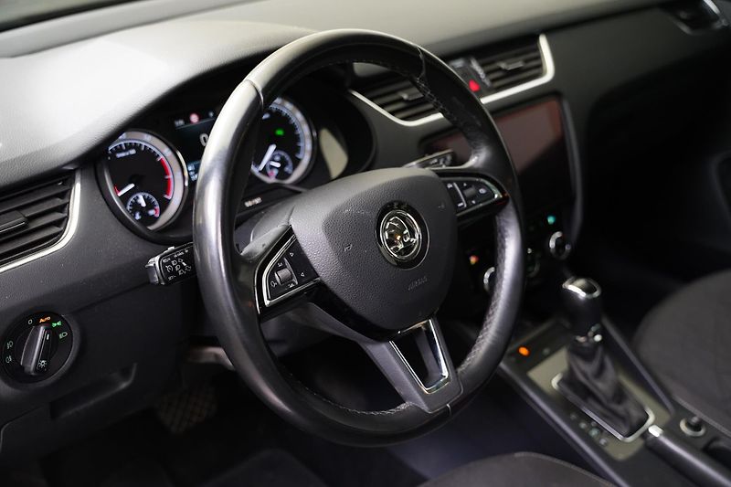 Škoda Octavia - fotka 14 z 28