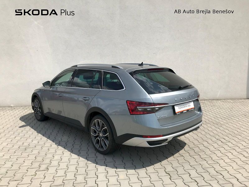 Škoda Superb (2020) COM SCOUT 4X4TD 140/2.0 7DG - fotka 26 z 29