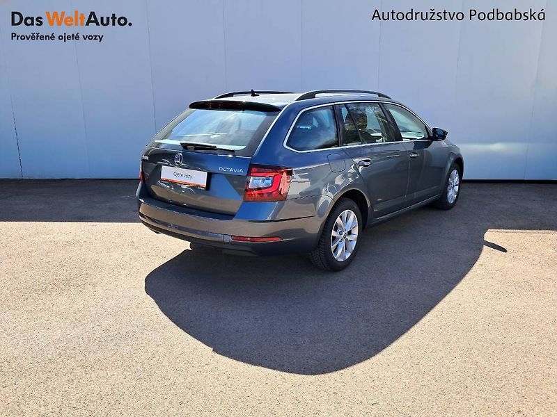 Škoda Octavia (2018) OCTVIA COMBI III FC STYLE 2.0 - fotka 2 z 26