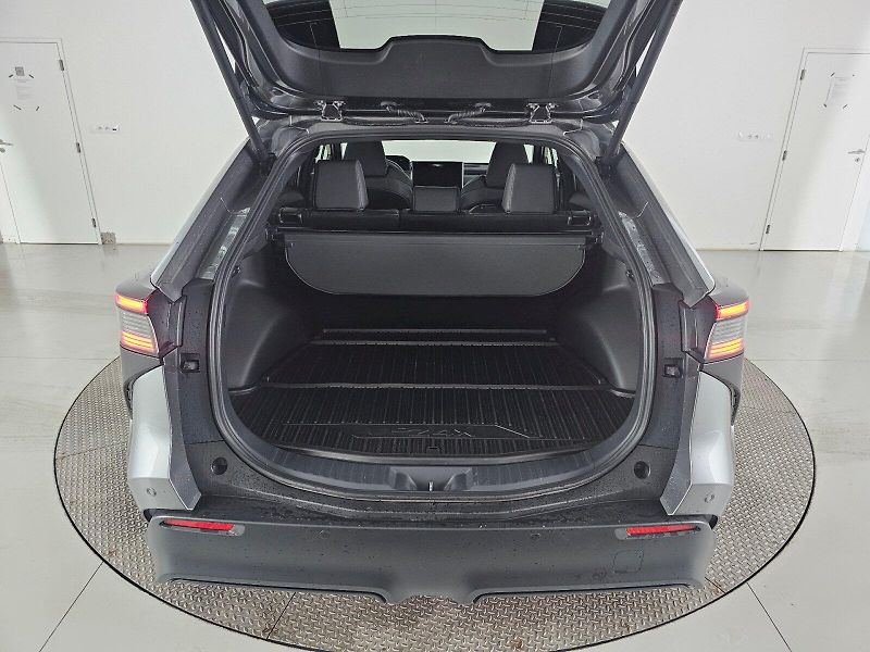 Toyota bZ4X (2026) FACELIFT AWD 343k EXECUTIVE - fotka 34 z 34