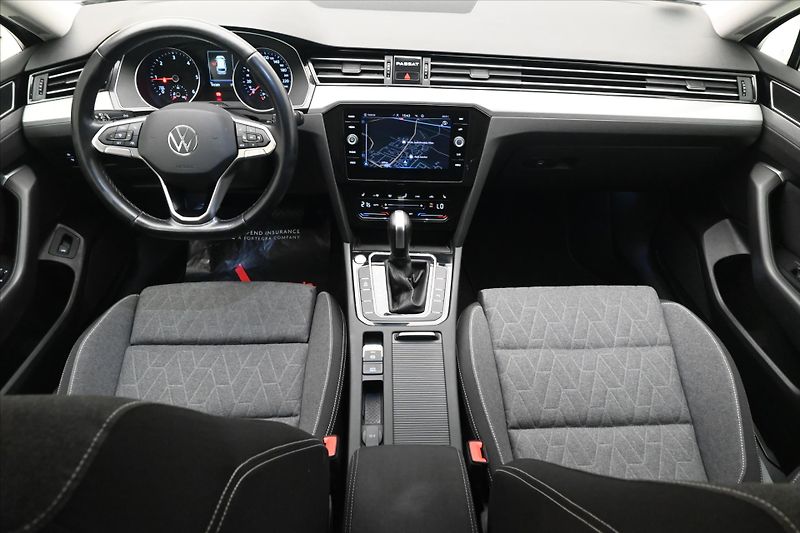 Volkswagen Passat 2,0 TDI 110 KW DSG Business Zá - fotka 15 z 32