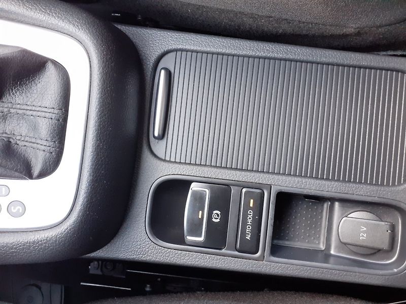 Volkswagen Sharan (2017) 2.0 TDI 4X4 DSG 7 MÍST. - fotka 21 z 48
