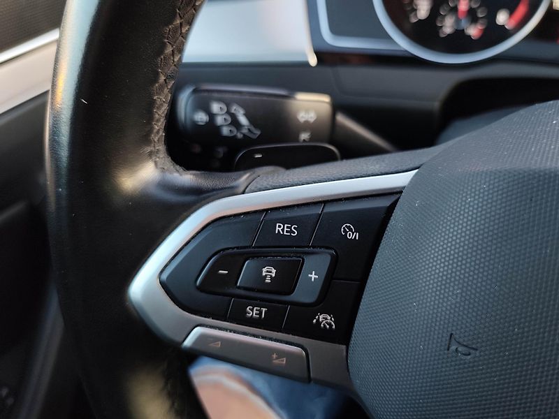 Volkswagen Passat (2021) 1.5tsi 110kw DSG, ČR, 1.maj. - fotka 18 z 24