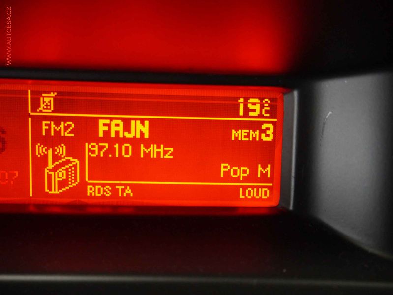 Citroën C3 Picasso (2010) 1.6 VTi, AC, temp, tažné - fotka 12 z 16