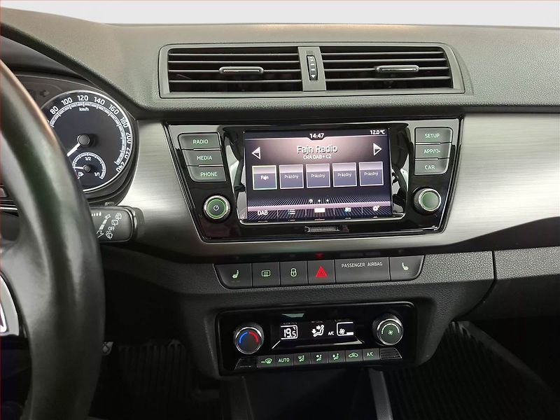 Škoda Fabia (2020) 1.0 TSI, Serv.kniha, Tempomat - fotka 12 z 17