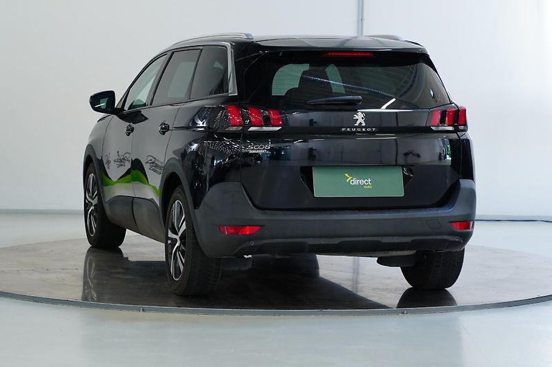 Peugeot 5008 - fotka 2 z 6
