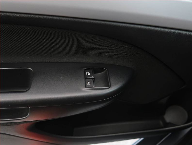 Škoda Octavia (2011) 1.6 TDI, Tempomat - fotka 17 z 18