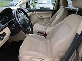 Volkswagen Touran (2012) 2.0TDi, DSG - náhled 9