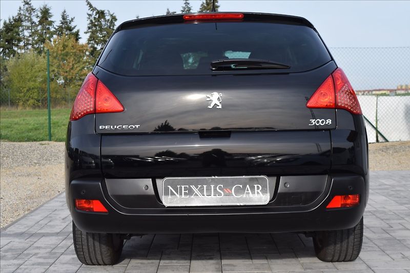 Peugeot 3008 1,6 i 88KW ALU NAVI PANORAMA - fotka 9 z 50
