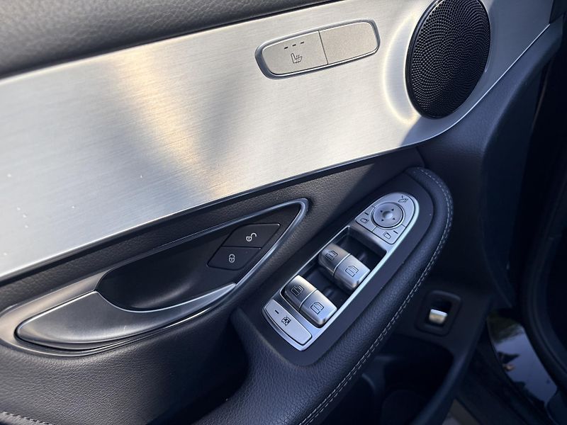Mercedes-Benz GLC 220D 4MATIC - fotka 14 z 49
