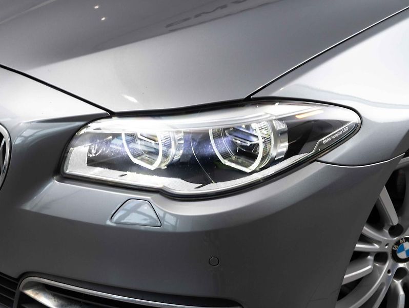 BMW Řada 5 530d xDrive Sedan - fotka 8 z 22