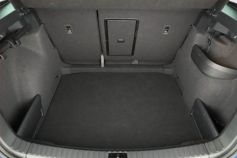 Škoda Karoq (2024) 1.5 TSI, Drive, FullLed - fotka 11 z 16