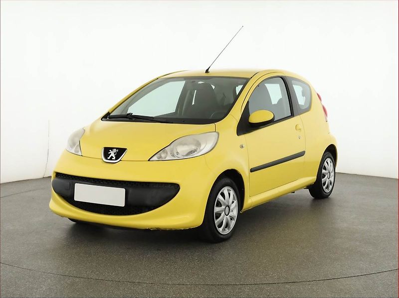 Peugeot 107 (2006) 1.0, Automat, po STK - fotka 2 z 11