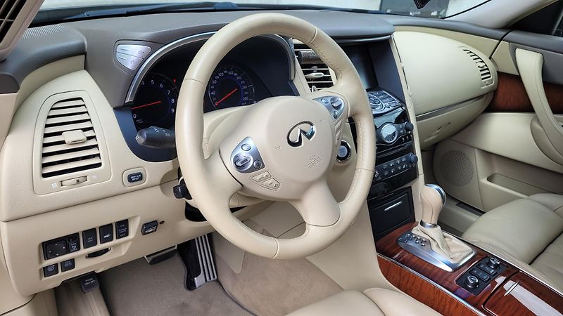 Infiniti FX37 3,7 V6 LPG KOUPENO V ČR - fotka 21 z 27