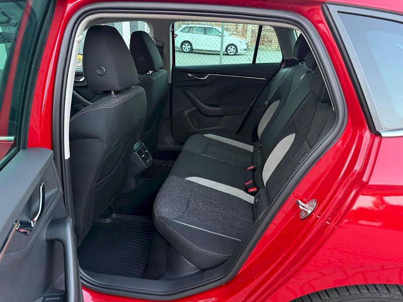 Škoda Scala (2023) 1.5 TSI 110 kW Style - fotka 10 z 22