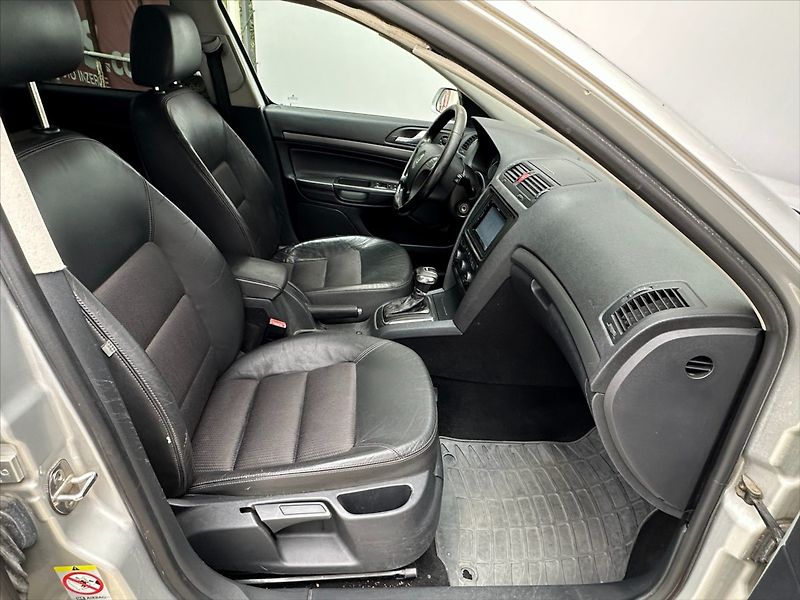 Škoda Octavia 2,0 TDI 103kW DSG - fotka 12 z 29