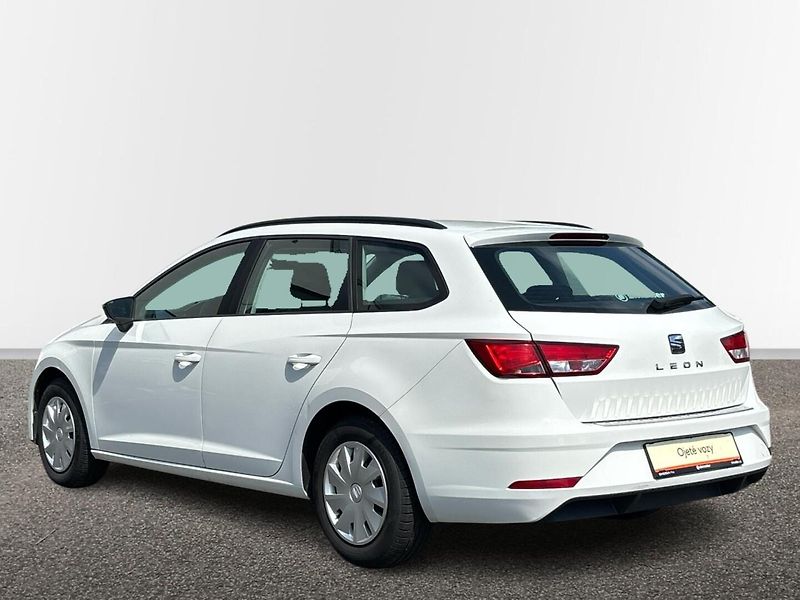 Seat Leon Reference - fotka 15 z 24