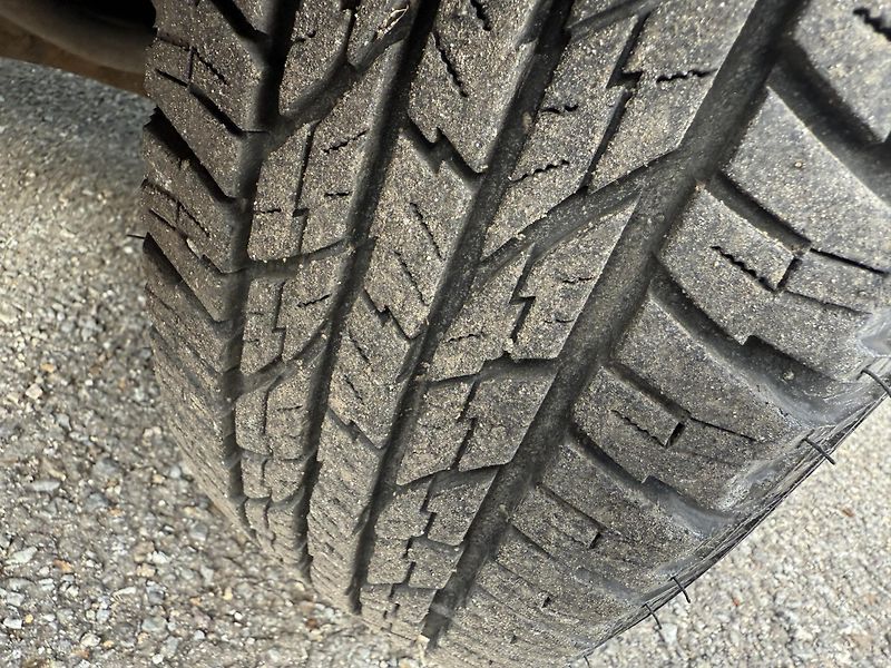 Nissan King Cab 2,3dCi Odpočet DPH - fotka 22 z 25