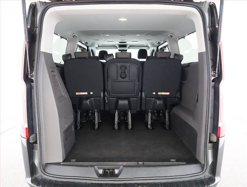Ford Tourneo Custom (2018) Titanium 2.0 EcoBlue, ČR, DPH - fotka 15 z 16