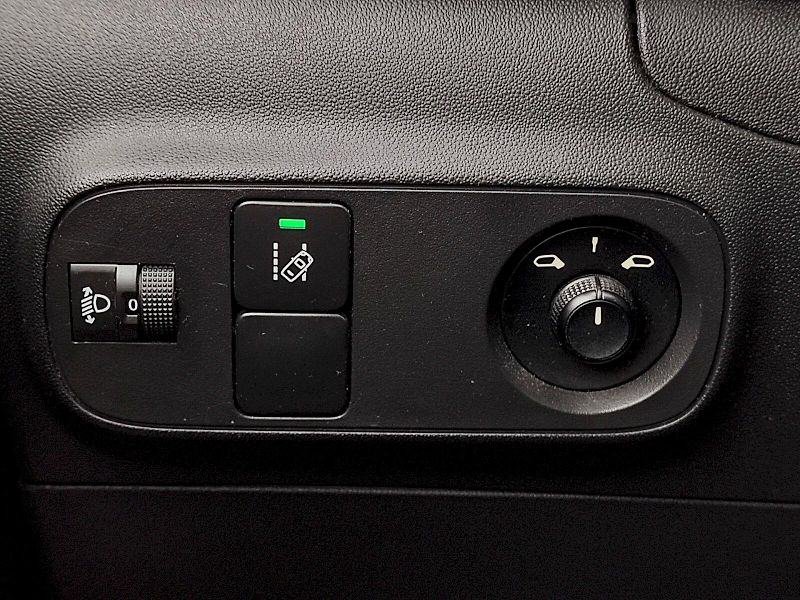 Citroën C3 (2018) 1,2 i PureTech - fotka 21 z 30