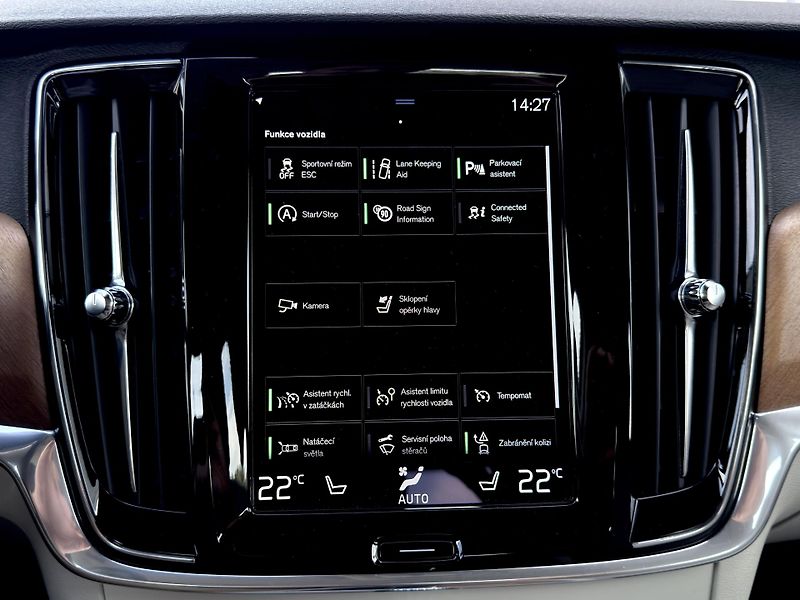 Volvo S90 B5 AWD (nafta) // tažné zaříz. - fotka 30 z 38