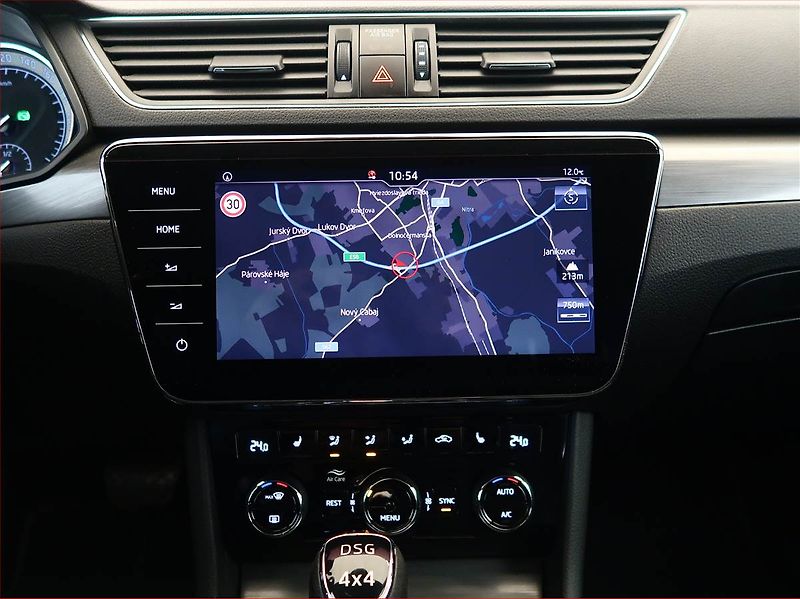 Škoda Superb (2019) 2.0 TDI, 4X4, Automat, Kůže - fotka 16 z 21