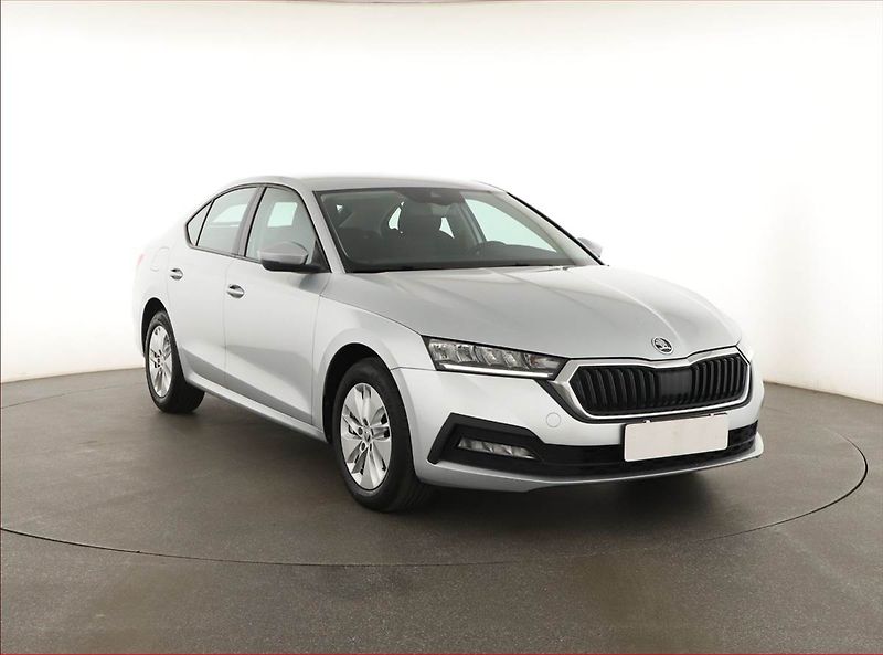 Škoda Octavia (2021) Ambition 2.0 TDI, ČR,1.maj - fotografie inzerátu