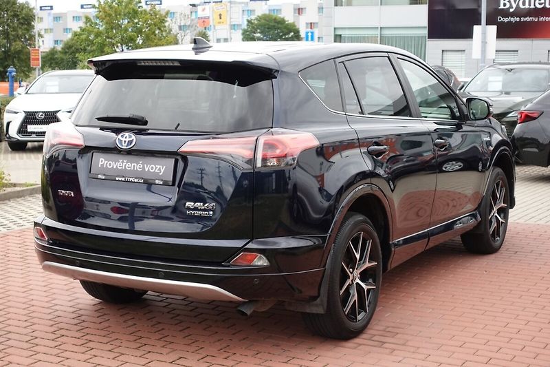 Toyota RAV4 2.5HSD -i E-CVT AWD Selection - fotka 4 z 33