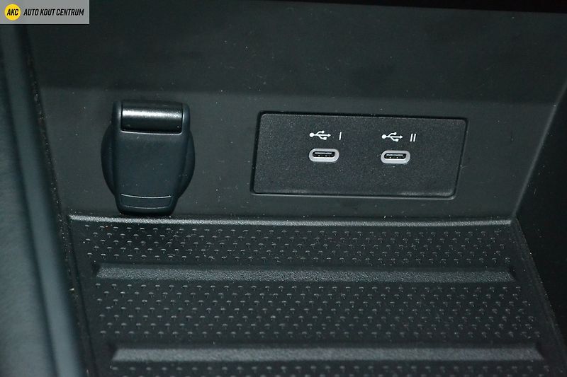 Renault Captur techno E-Tech full hybrid 145 - fotka 22 z 50