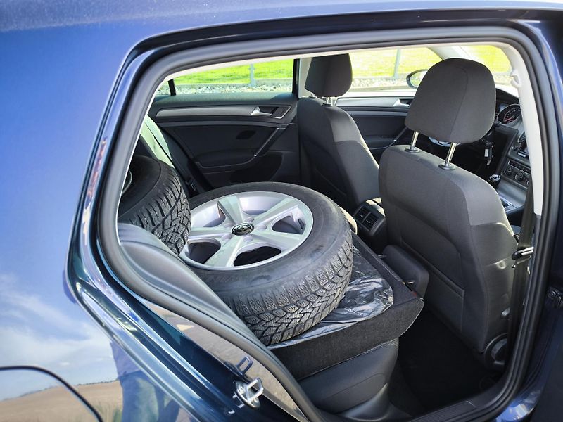 Volkswagen Golf 7 1,4TSI 90kW LED OSRAM 8xALU - fotka 33 z 82