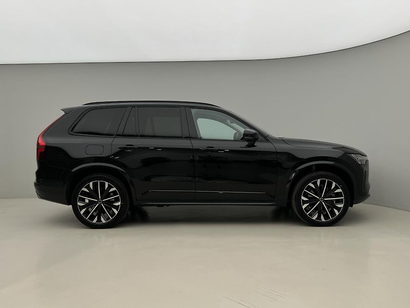 Volvo XC90 (2026) B5 AWD DARK PLUS AUT - fotka 13 z 44