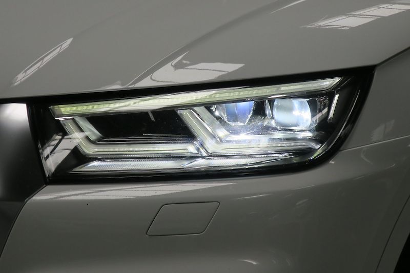 Audi Q5 (2018) 3,0 TDI 210 KW Quattro  S-line - fotka 8 z 49