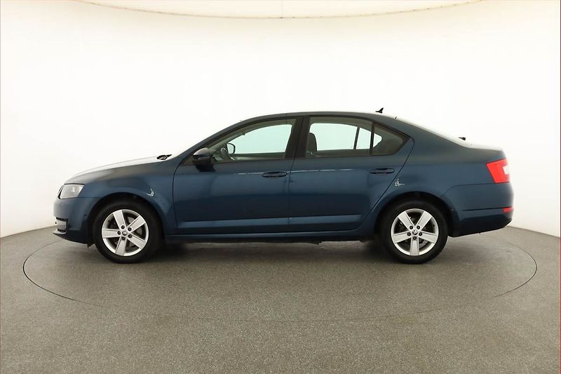 Škoda Octavia (2012) Elegance 2.0 TDI, Automat - fotka 3 z 17