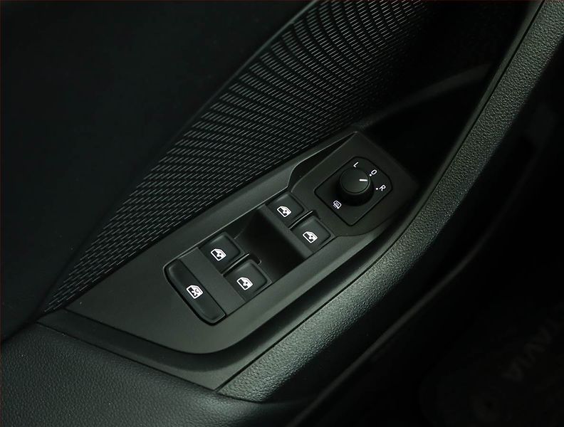 Škoda Octavia (2022) Ambition 2.0 TDI, ČR,1.maj - fotka 15 z 15