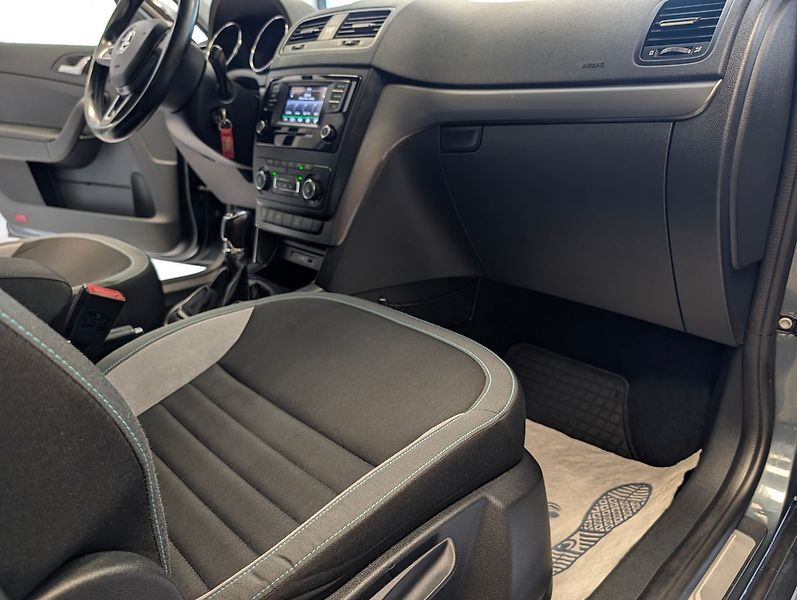 Škoda Yeti 1.4 TSI 4X4 JOY - fotka 25 z 29