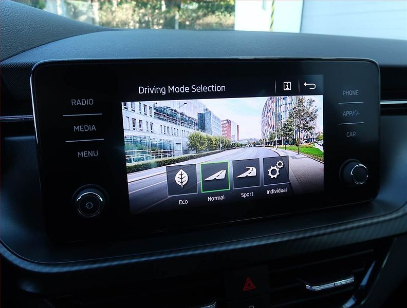 Škoda Scala (2022) Monte Carlo 1.0 TSI - fotka 20 z 22