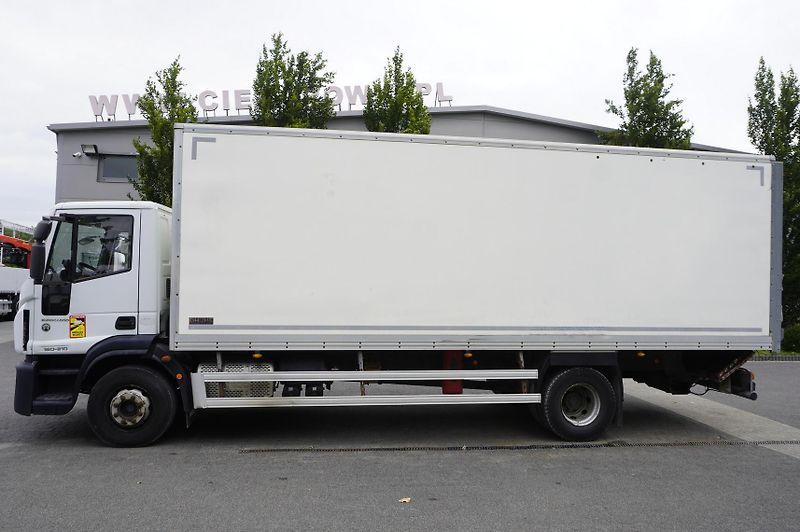 Iveco Eurocargo (2016) 160-210 / Box 18 EPAL / lift - fotka 4 z 14