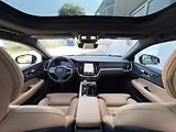 Volvo V60 T8 AWD ULTRA DARK // 335 kW - náhled 21