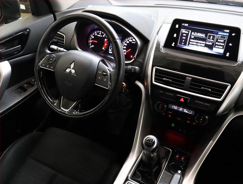 Mitsubishi Eclipse Cross (2019) 1.5 T-MIVEC, Serv.kniha - fotka 7 z 21